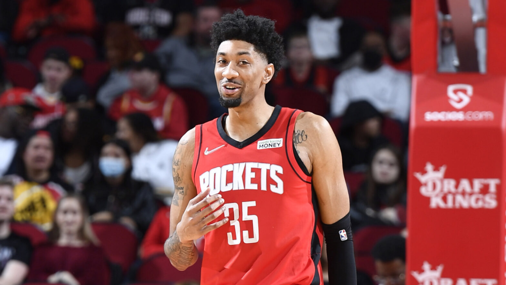 哈兰德迎来三赛季高光表现,独行侠球迷沸腾! 哈兰德迎来三赛季高光表现,独行侠球迷沸腾!