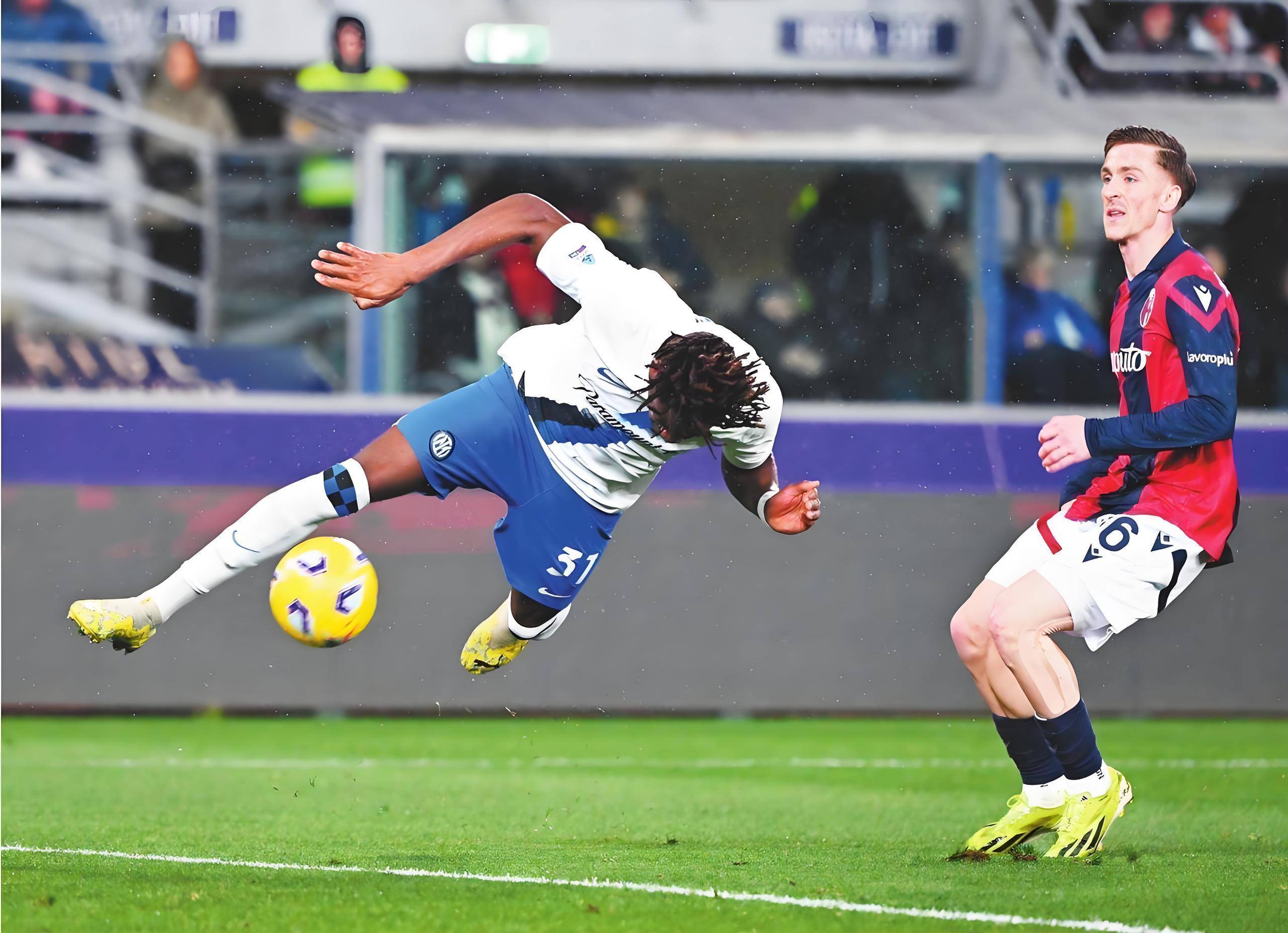 包含德布劳内在巴黎圣日耳曼比赛中回归赛场，势不可挡引发热议！的词条