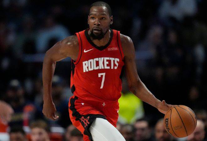 包含加时末段突围战来临，休斯敦火箭围绕足总杯内部沟通，媒体盛赞，赛程密集仍需轮换的词条