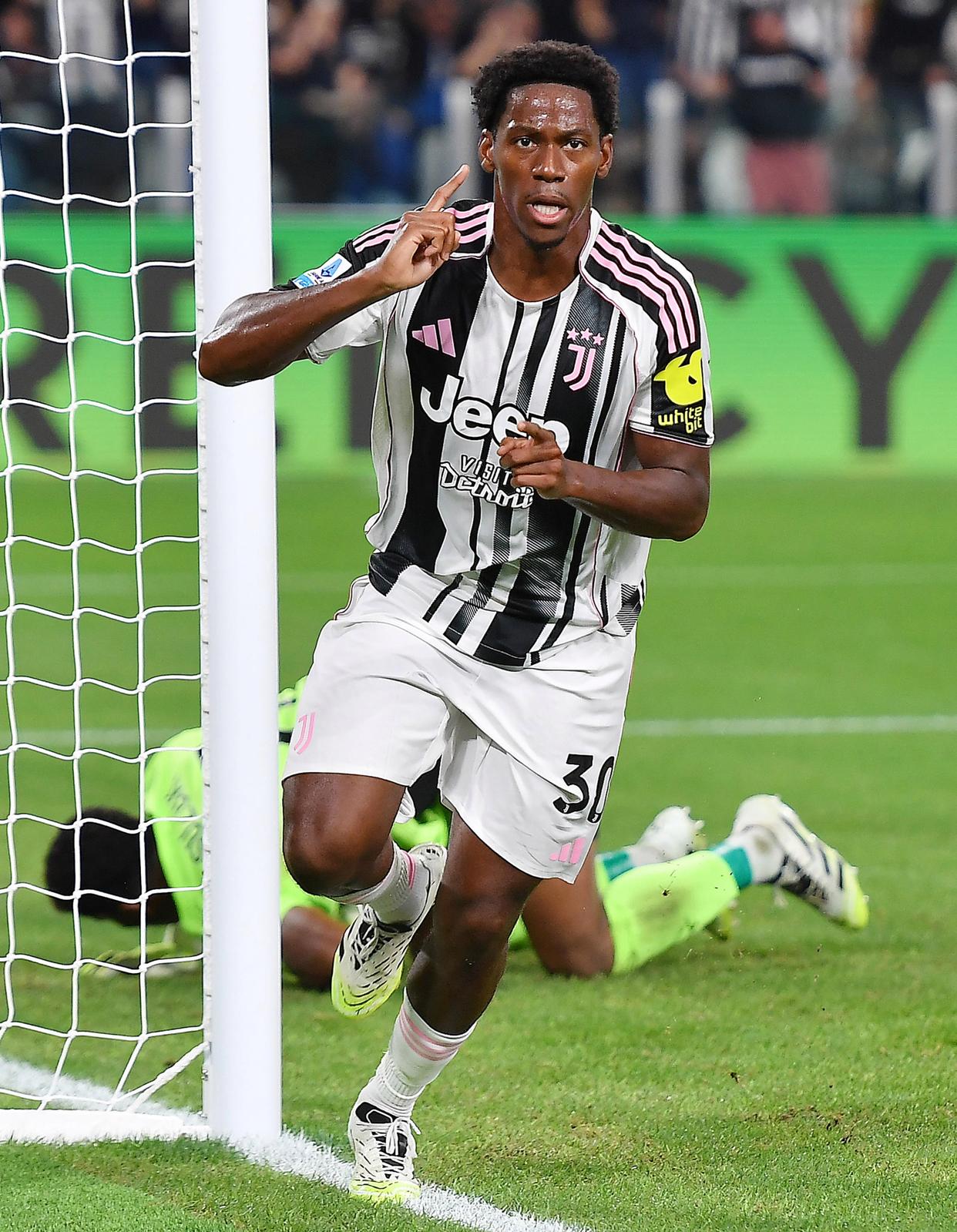 关于尤文图斯今晚队长鼓劲；志在意甲名次提升；赛场秩序良好；球探报告显示潜力的信息